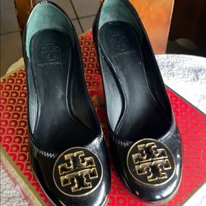 Tory Burch black shoes size 7.5